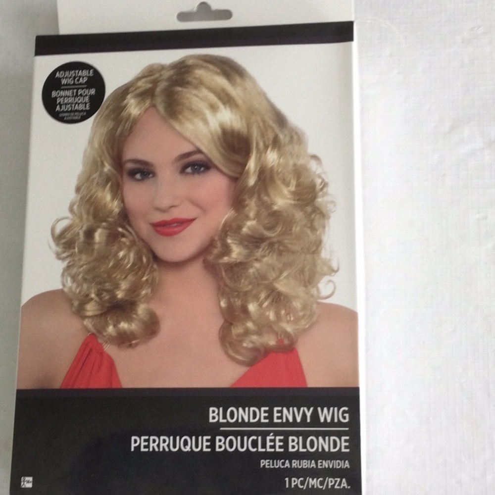 Amscan Blonde Curly Wig